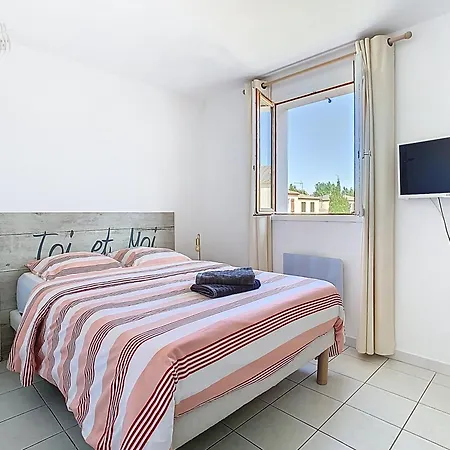 Maison Bord De En Résidence Avec Piscine Сasa de vacaciones *
