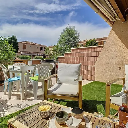 Сasa de vacaciones Maison Bord De En Résidence Avec Piscine Vias
