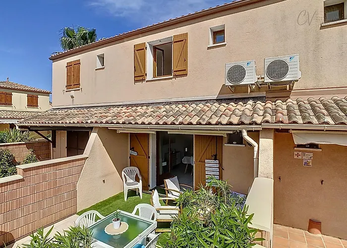 Casa de Férias Maison Douceurs D'été  Maison De Bord De à - 600m De La Et Du Canal Du Midi - Piscine Résidentielle, Wifi Fibre, Activités Et Loisirs Vias