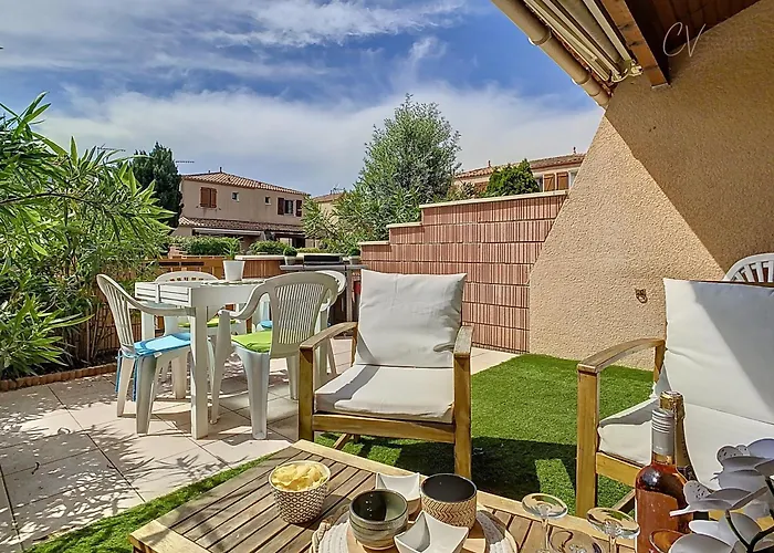 Casa de Férias Maison Douceurs D'été  Maison De Bord De à - 600m De La Et Du Canal Du Midi - Piscine Résidentielle, Wifi Fibre, Activités Et Loisirs Vias